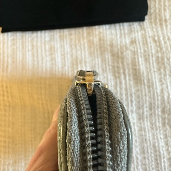 Chanel Caviar Small Boy Wallet - Picture 6 of 14